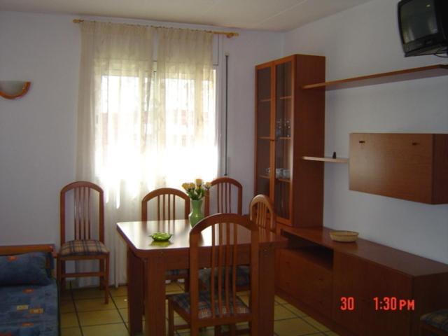 Apartamentos Famara Lloret de Mar Kamer foto