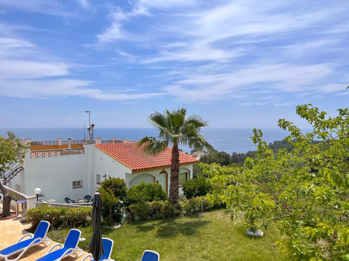 Apartamentos Famara Lloret de Mar Buitenkant foto
