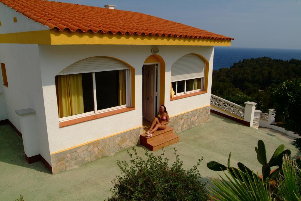 Apartamentos Famara Lloret de Mar Buitenkant foto