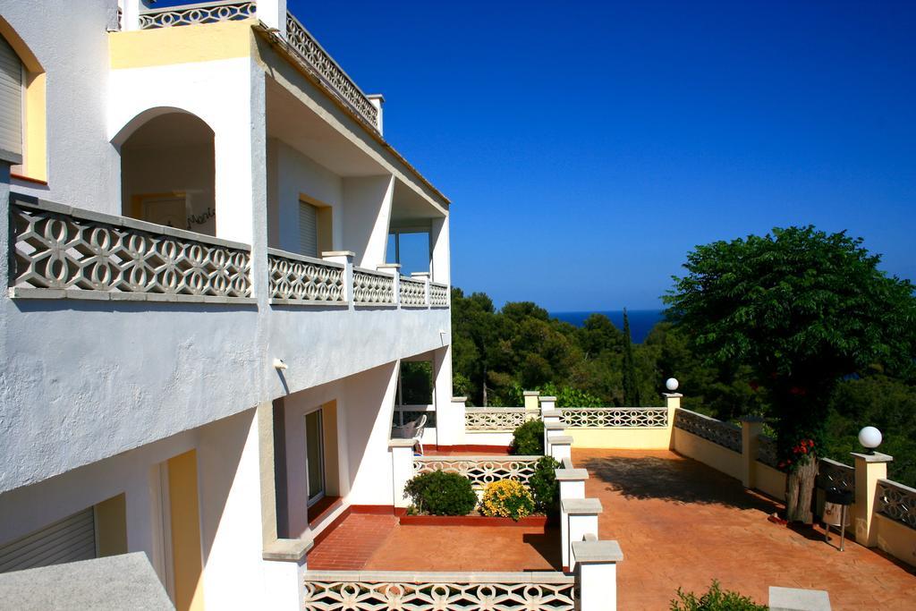 Apartamentos Famara Lloret de Mar Buitenkant foto