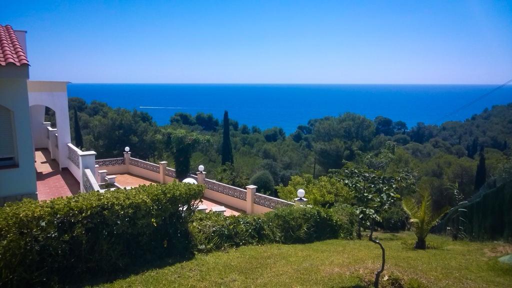 Apartamentos Famara Lloret de Mar Buitenkant foto
