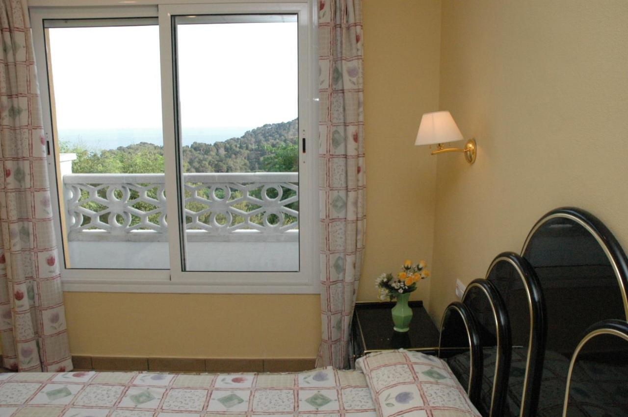 Apartamentos Famara Lloret de Mar Kamer foto