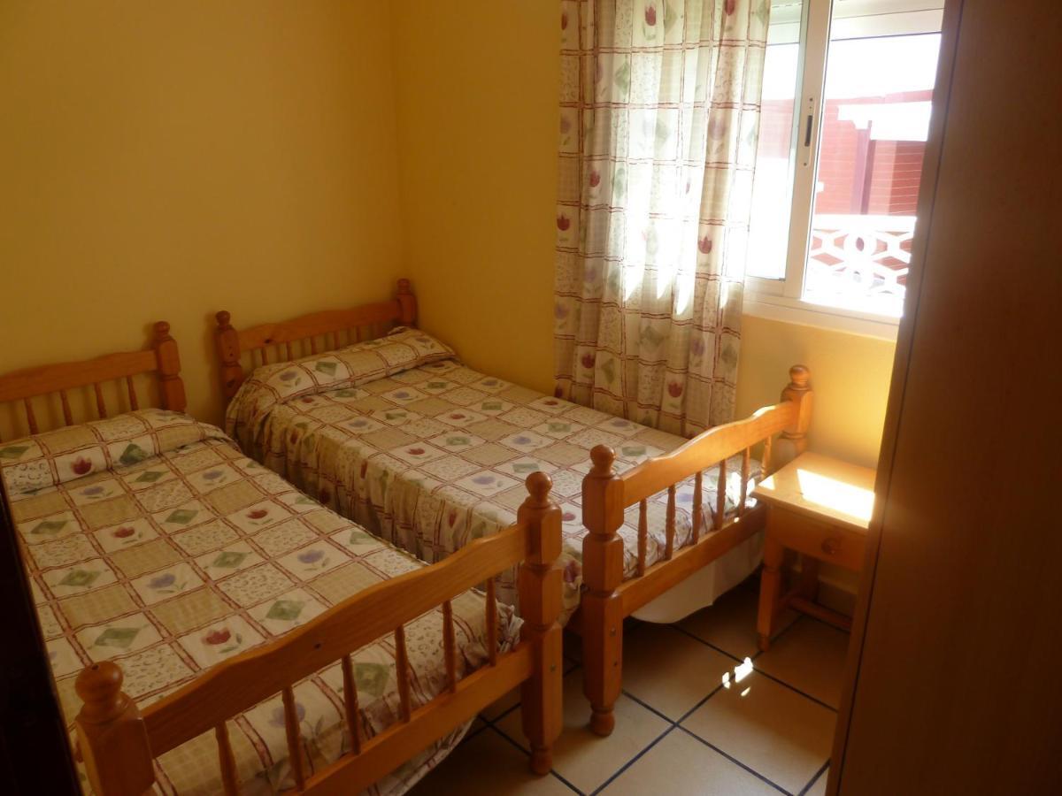 Apartamentos Famara Lloret de Mar Kamer foto